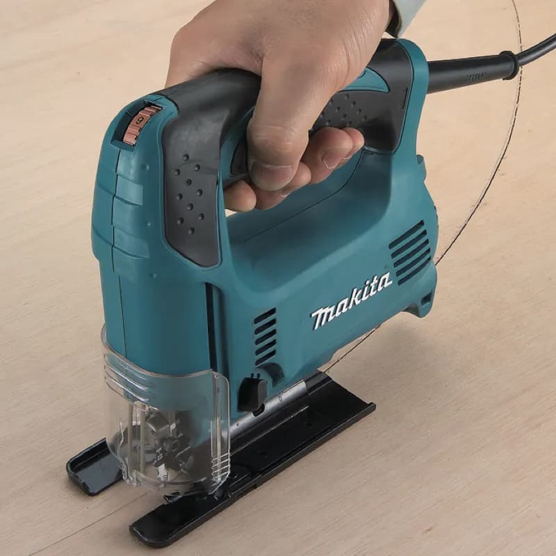 Makita 4328 Devir Ayarlı Dekupaj Makinası thumbnail 3