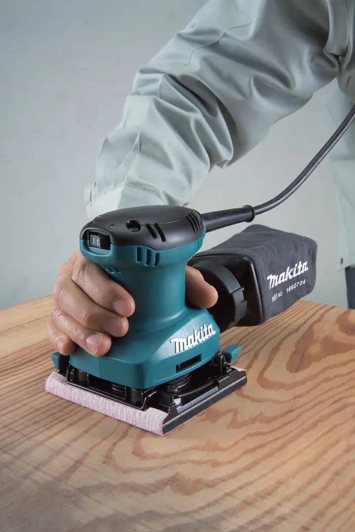 Makita BO4557 Avuç İçi Titreşim Zımpara thumbnail 2