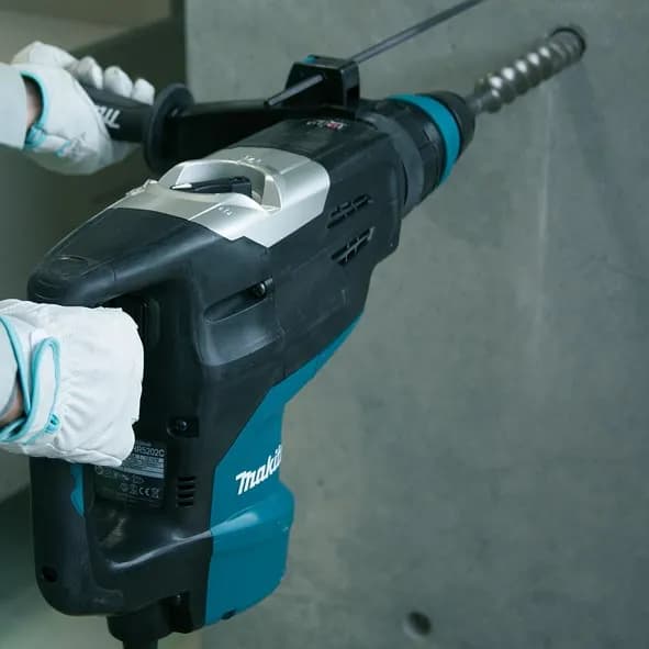 Makita HR5202C Elektropnömatik Delici Kırıcı thumbnail 2