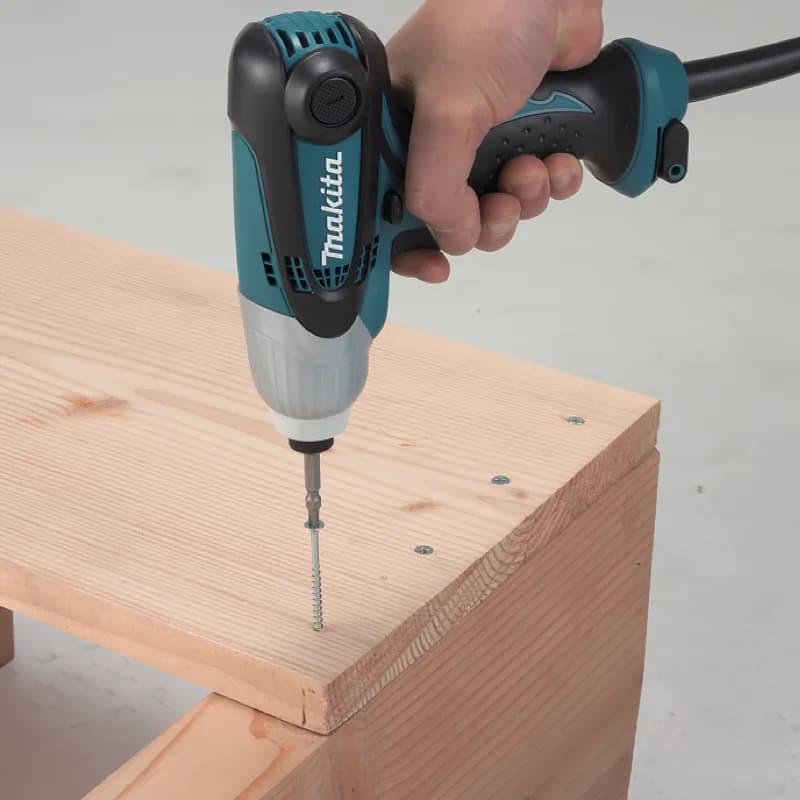 Makita TD0101F Darbeli Vidalama Makinası thumbnail 3